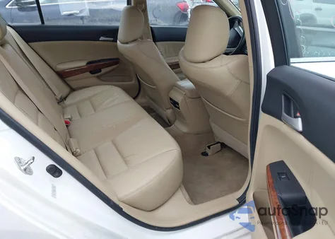 2011 Honda Accord 3.5 Ex-L z USA, uszkodzony, nr VIN 5KBCP3F86BB002588